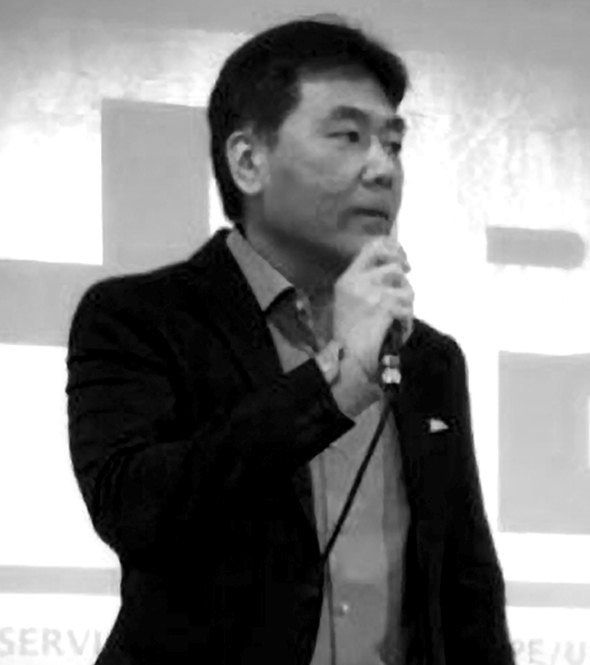 ROBERTO MOGAMI