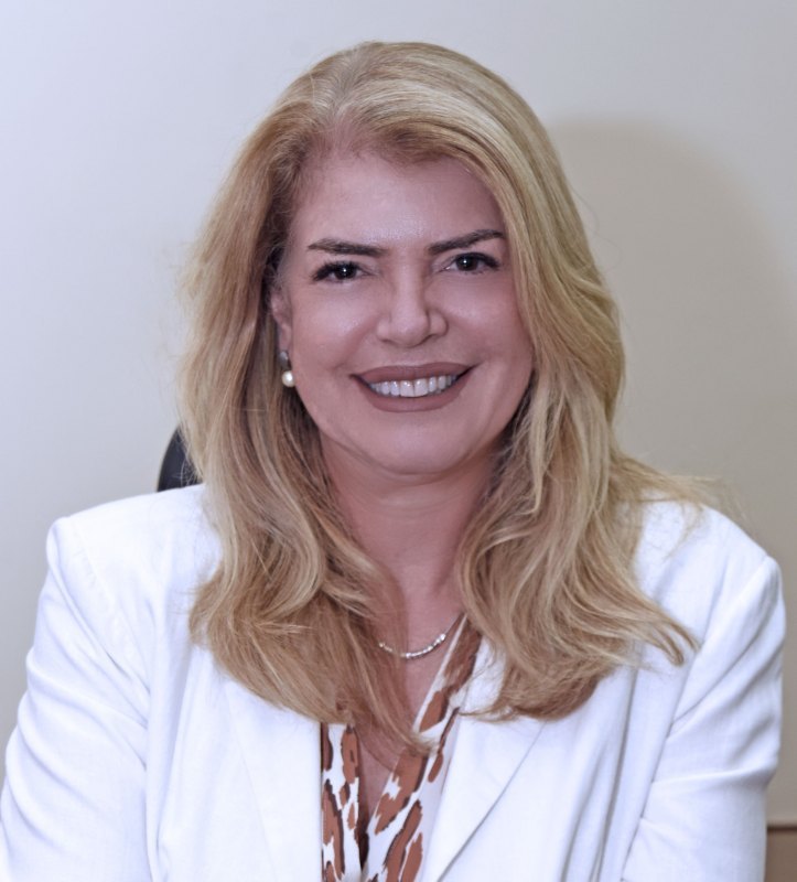 ANA CRISTINA PINHO M. PEREIRA