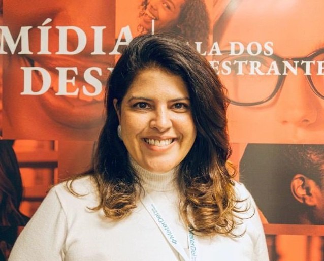 MARIANA SEABRA LEITE PRAÇA