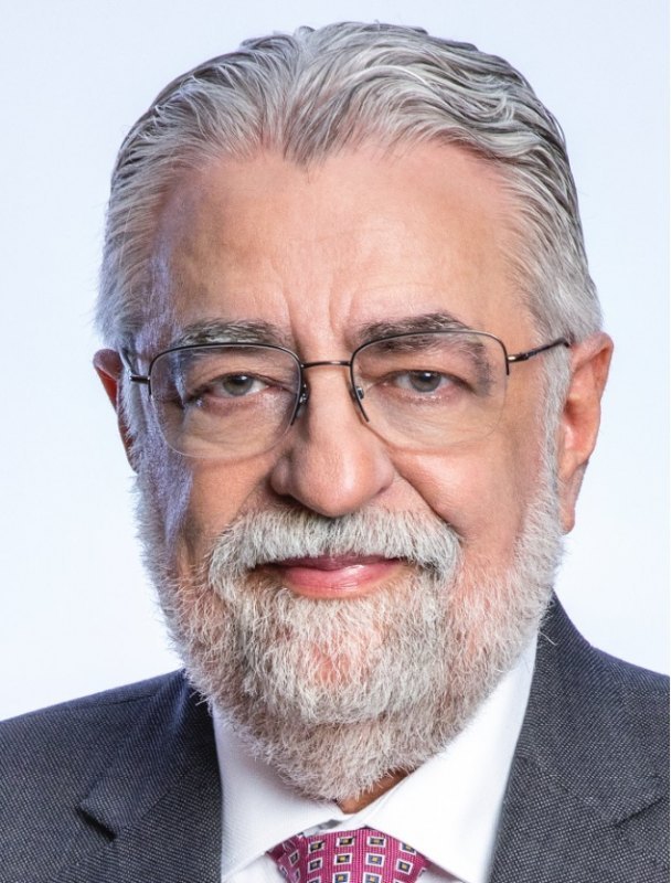 CESAR EDUARDO FERNANDES